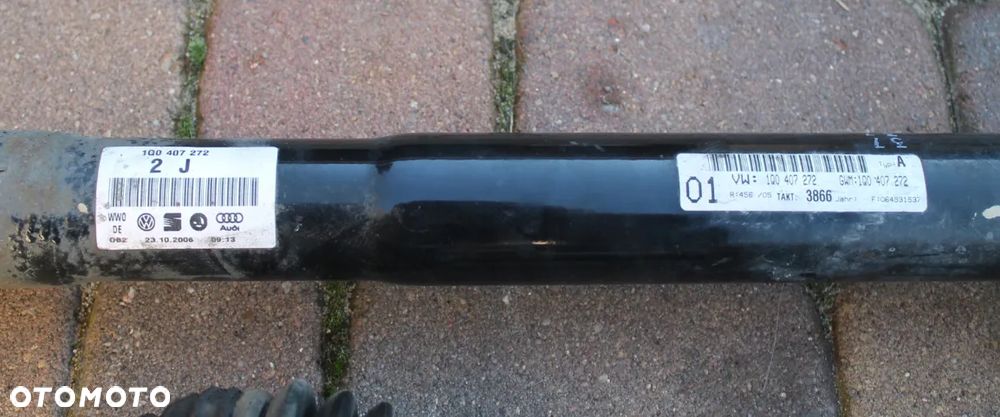 PÓŁOŚ PRAWA VW PASSAT B6 2.0 FSI 1Q0407272 - 2