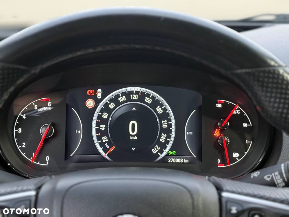 Opel Insignia - 18