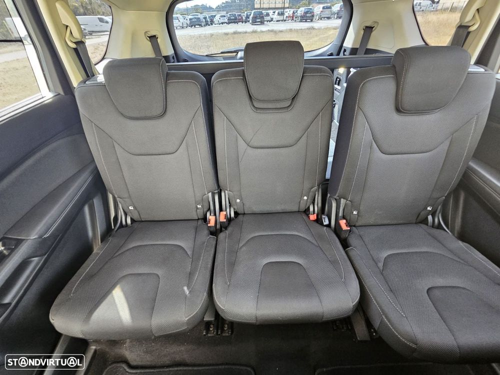 Ford S-Max 2.0 TDCi Titanium - 24