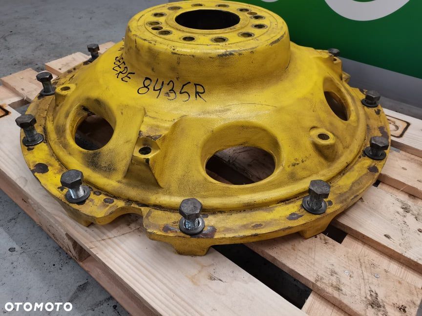 Serce felgi John Deere 8345 R R303742 - 3