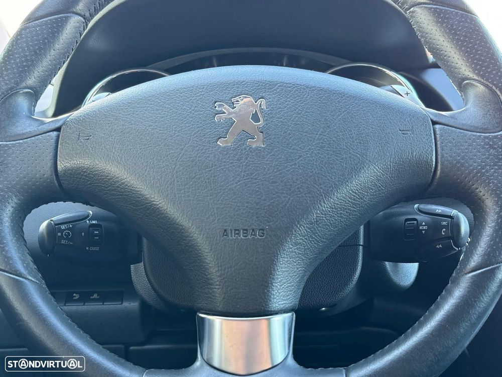 Peugeot 3008 1.6 e-HDi Allure 2-Tronic - 11