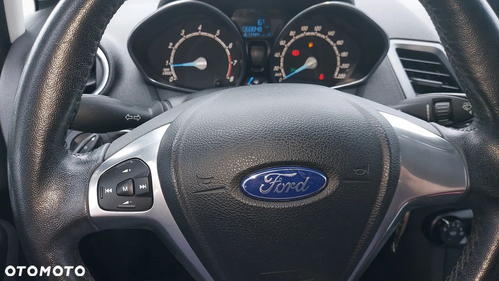 Ford Fiesta - 11