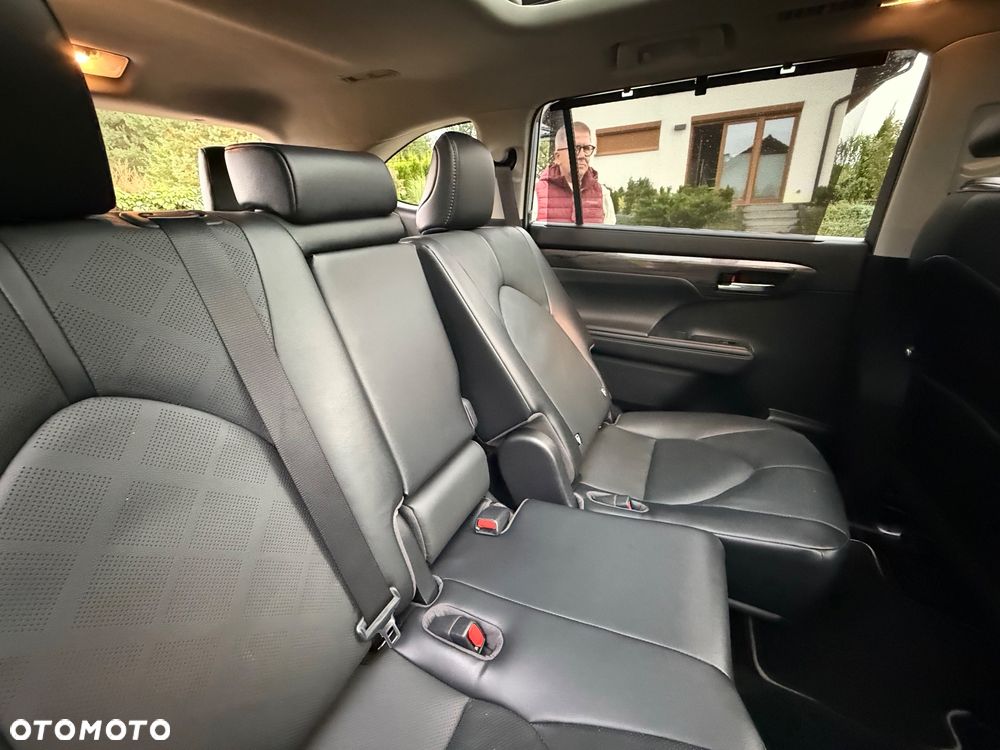 Toyota Highlander 2.5 Hybrid Executive Style - 9