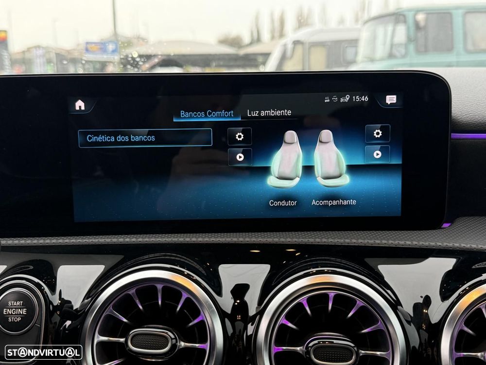 Mercedes-Benz A 250 Limousine e AMG Line - 33