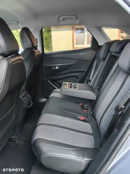 Peugeot 3008 1.5 BlueHDi Allure Pack S&S EAT8 - 24