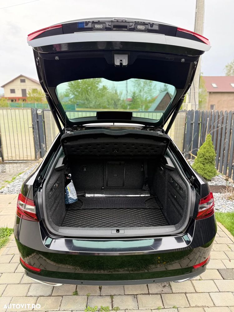 Skoda Superb 2.0 TDI 4x4 SportLine - 3