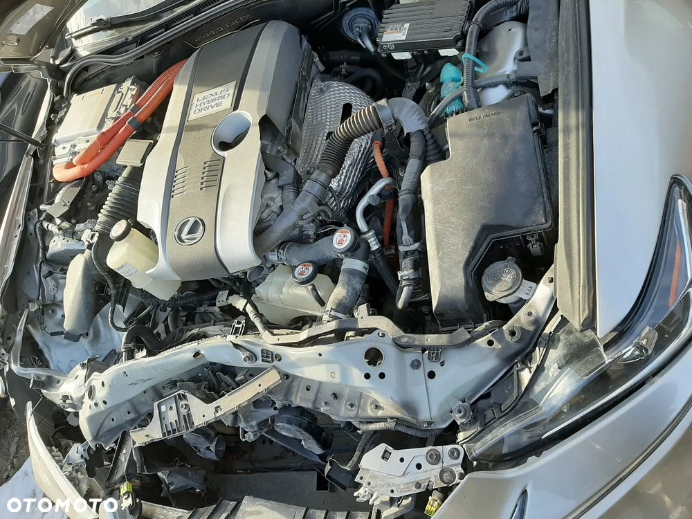 Lexus IS 300h Comfort - 15