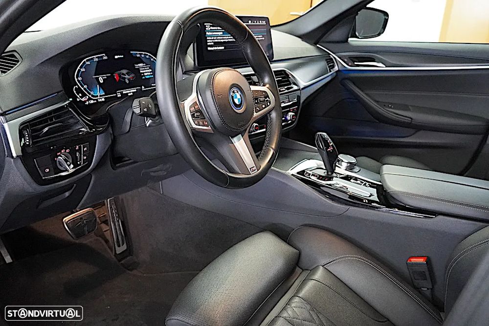 BMW 530 e Pack M - 2