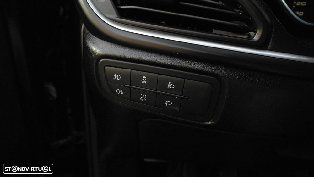 Fiat Tipo Station Wagon 1.3 M-Jet Easy - 34