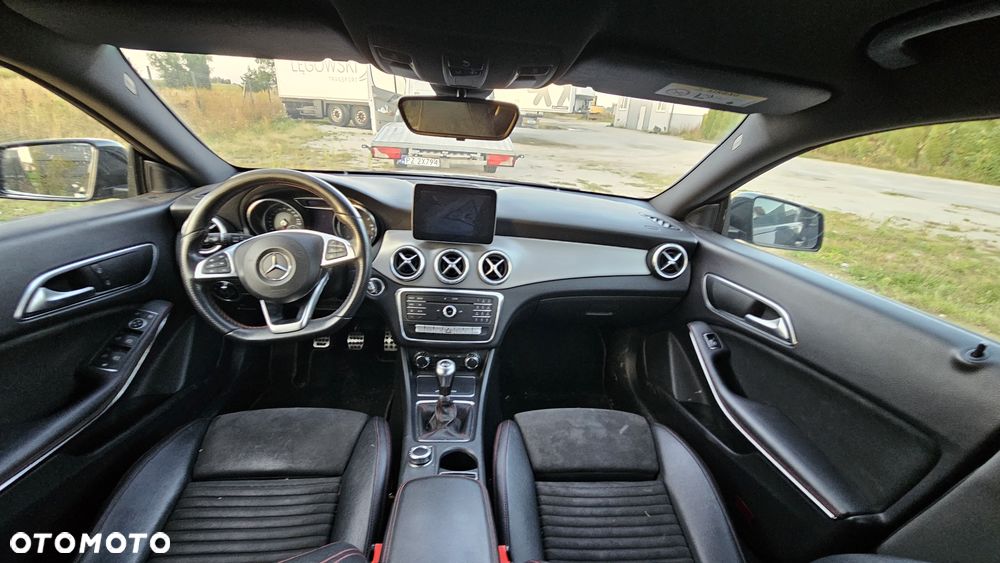 Mercedes-Benz CLA 200 d AMG Line - 8