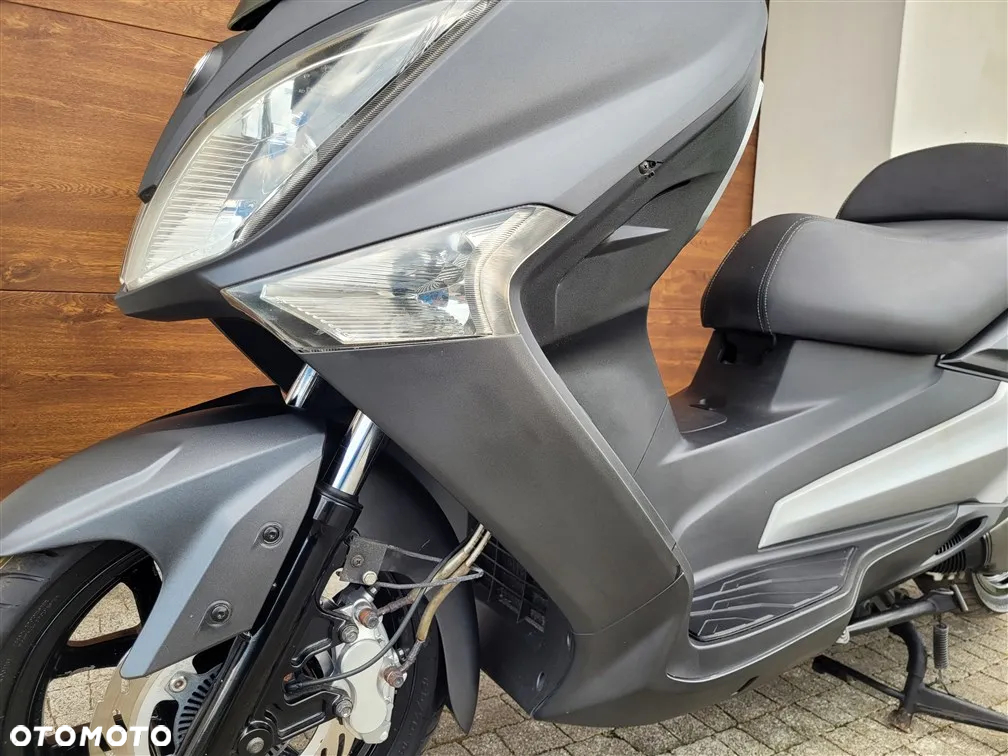 SYM GTS - 8