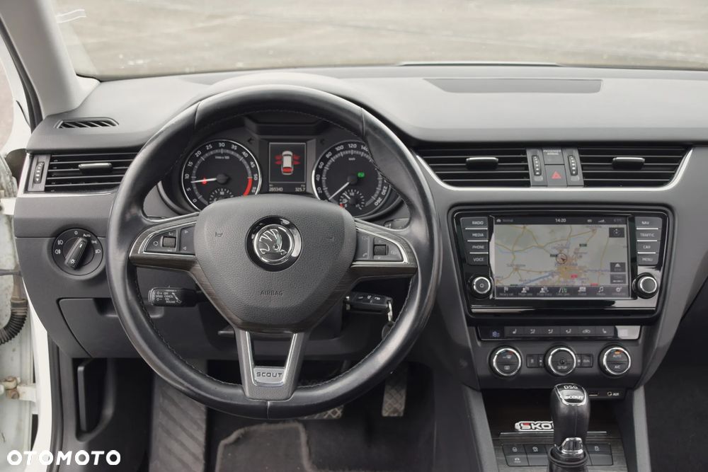 Skoda Octavia 2.0 TDI 4x4 DSG Scout - 12