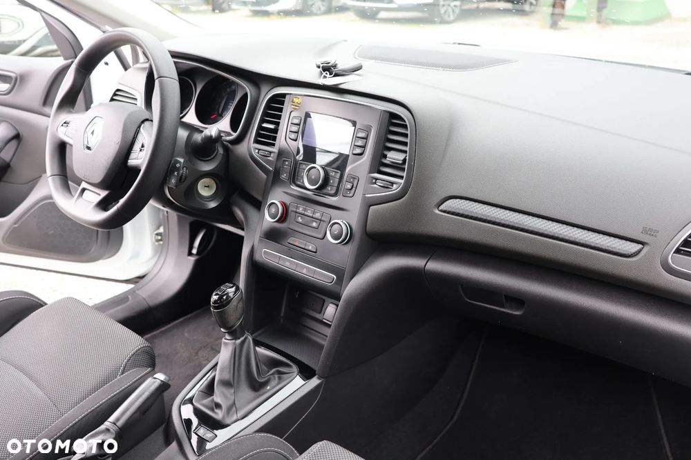 Renault Megane 1.3 TCe FAP Intens - 10