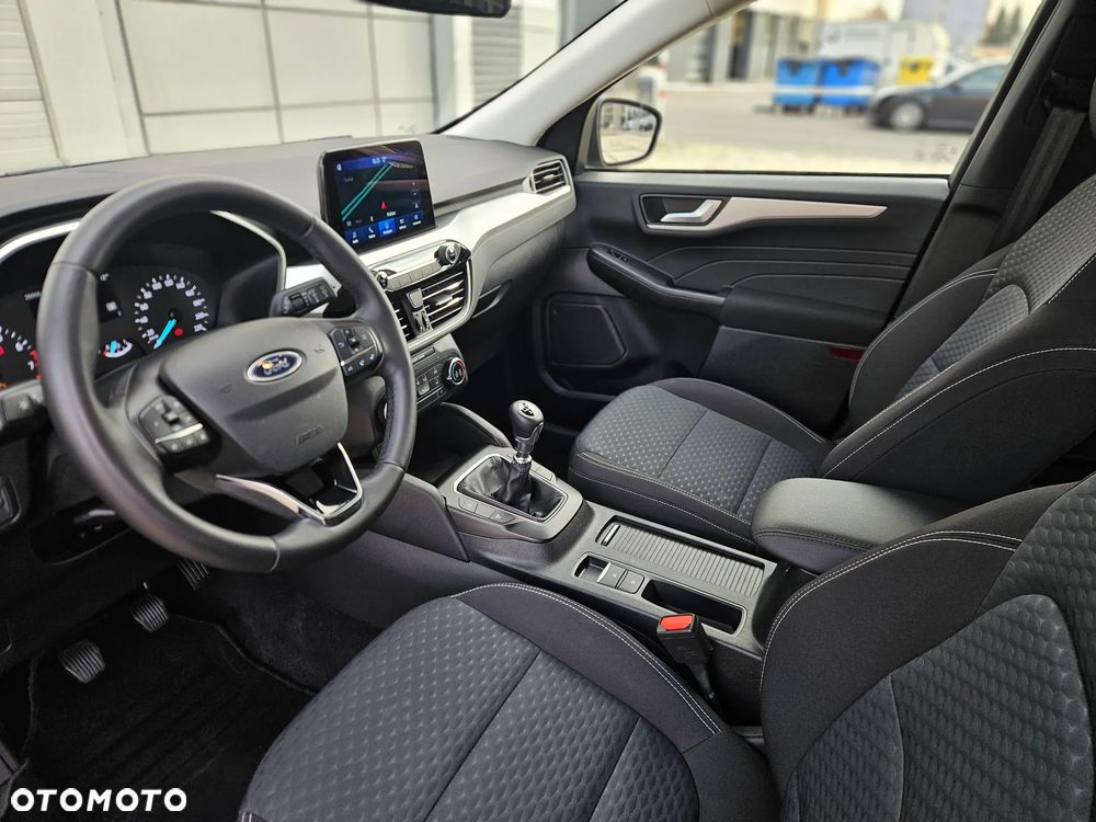 Ford Kuga - 39