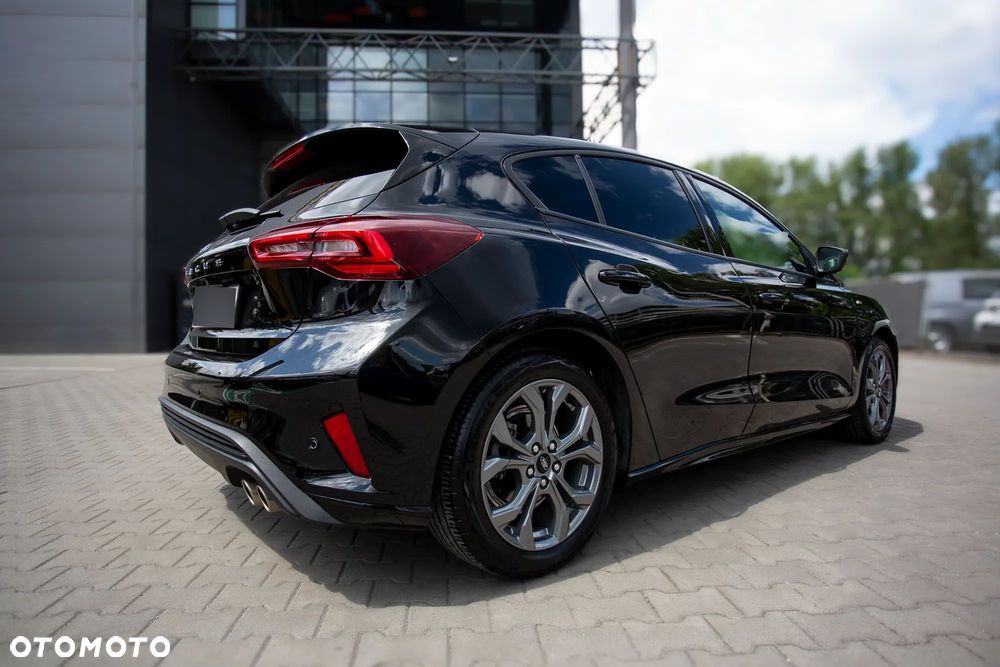 Ford Focus 1.0 EcoBoost mHEV ST-Line X - 2
