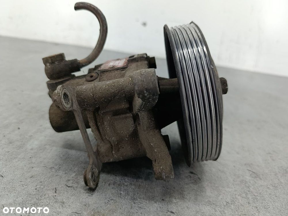 POMPA WSPOMAGANIA BMW 3 E36 1141516 LF65A  LUK 1.6 8V - 1