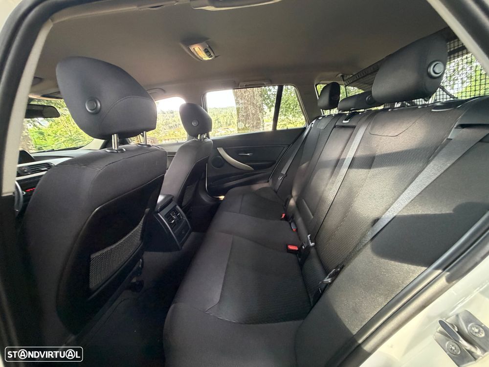 BMW 318 d Line Modern - 16