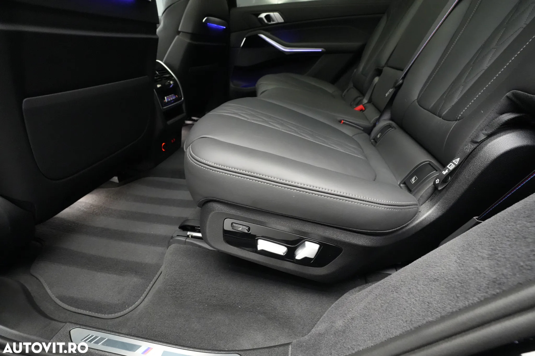 BMW X7 xDrive40d MHEV - 17