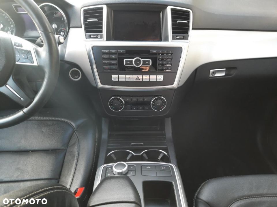 Mercedes-Benz ML 350 BlueTEC 4-Matic - 18