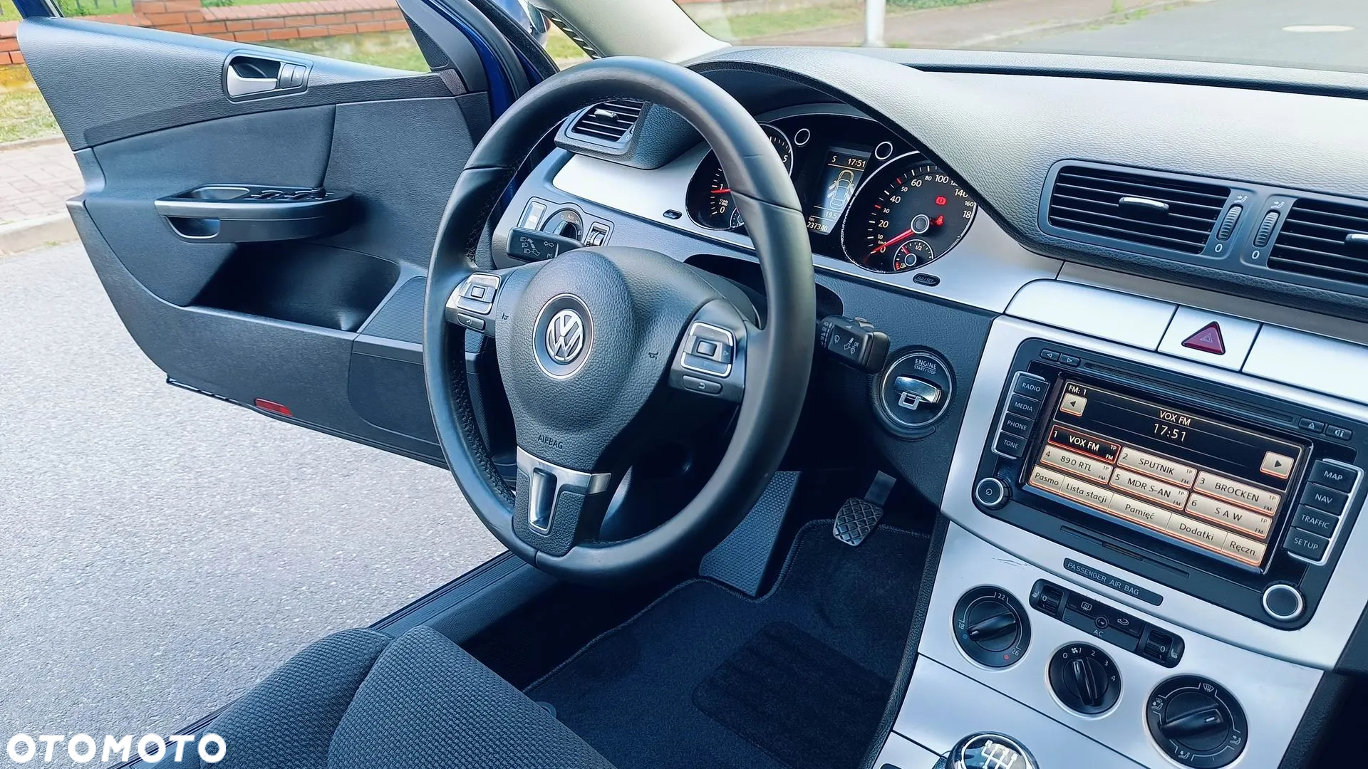 Volkswagen Passat 2.0 TSI Comfortline - 25