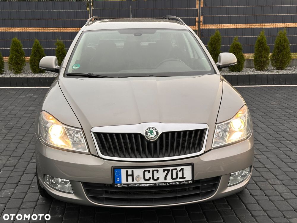Skoda Octavia 2.0 TDI DPF Ambiente - 10