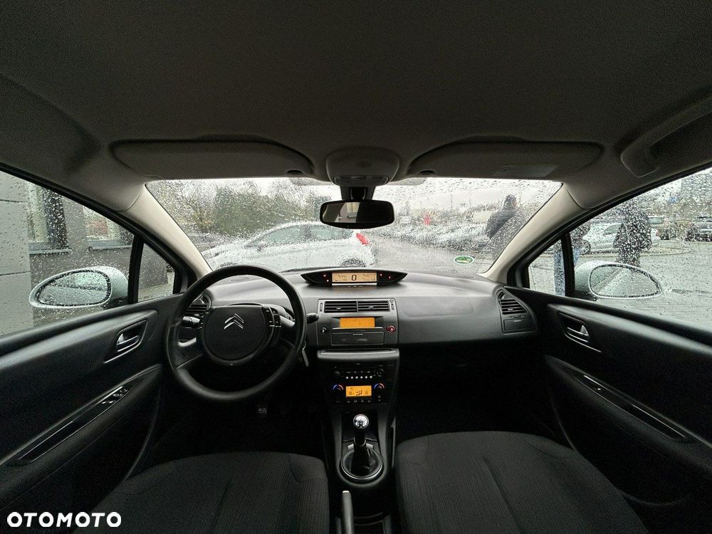 Citroën C4 1.4 16V Style - 9