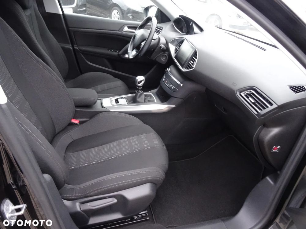 Peugeot 308 PureTech 130 Stop & Start Active - 17