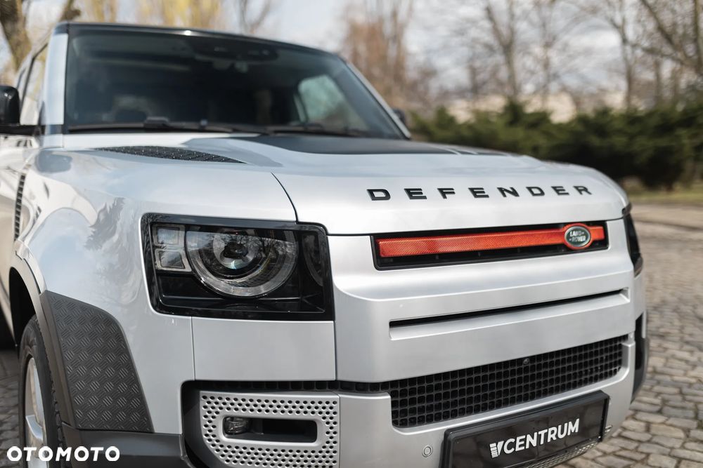 Land Rover Defender 3.0 P400 mHEV First Edition - 7