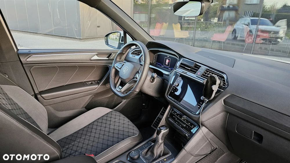 Volkswagen Tiguan 2.0 TDI SCR 4Mot R-Line DSG - 9