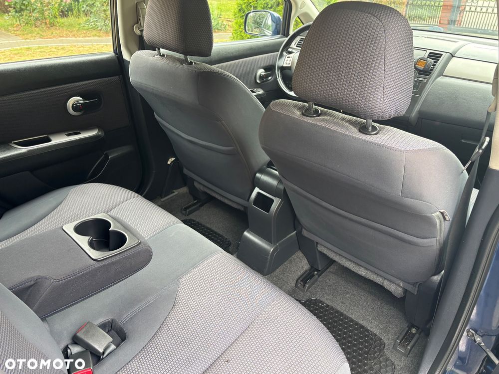 Nissan Tiida - 35