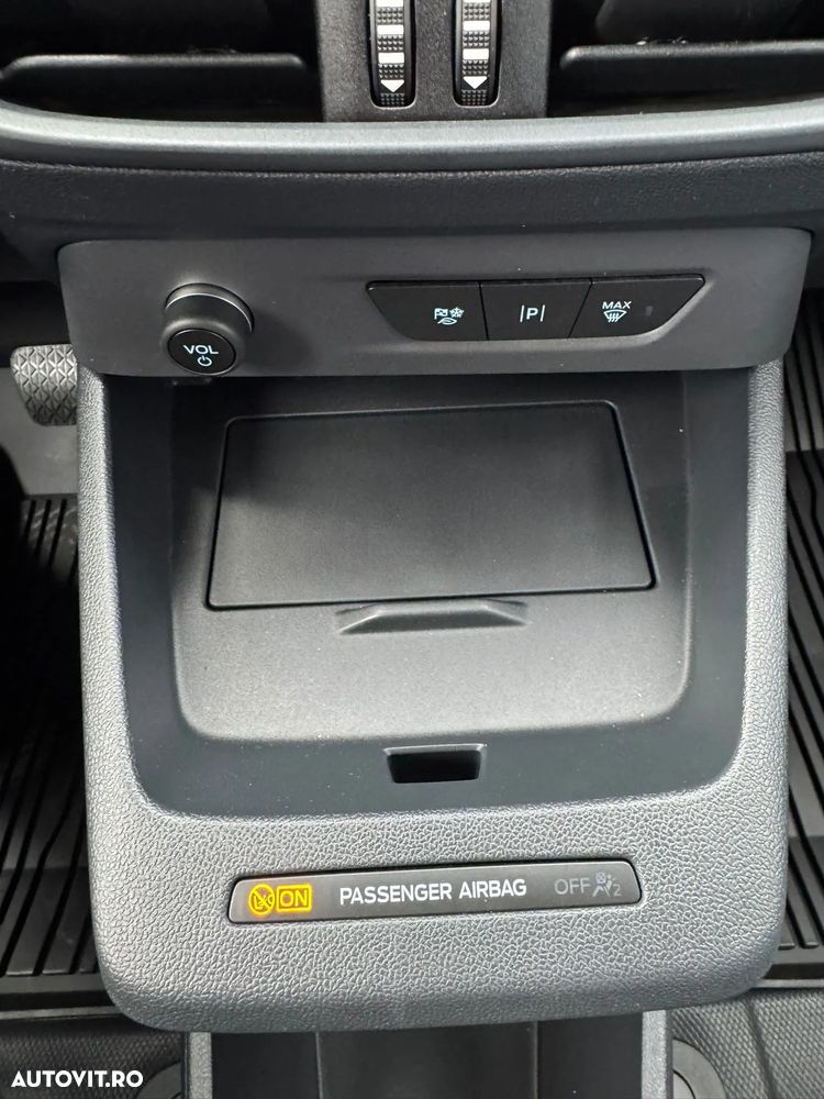 Ford TRANSIT COURIER EV - 15