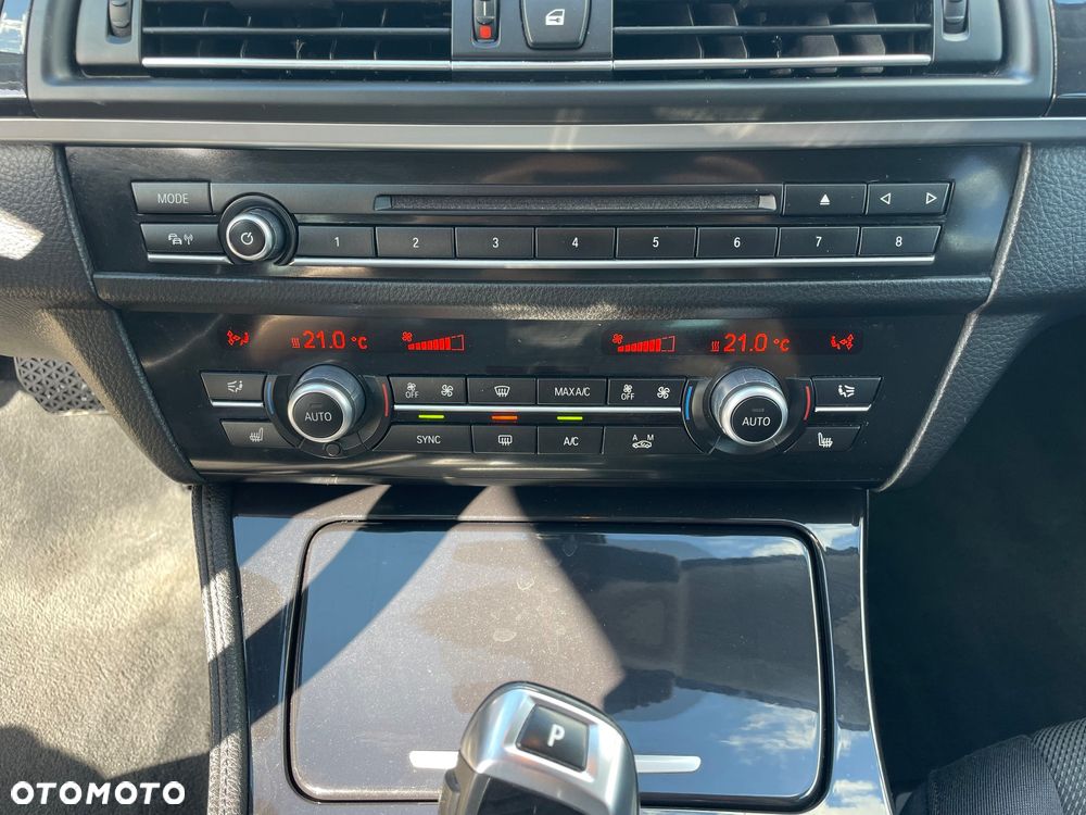 BMW Seria 5 525d Luxury Line - 18