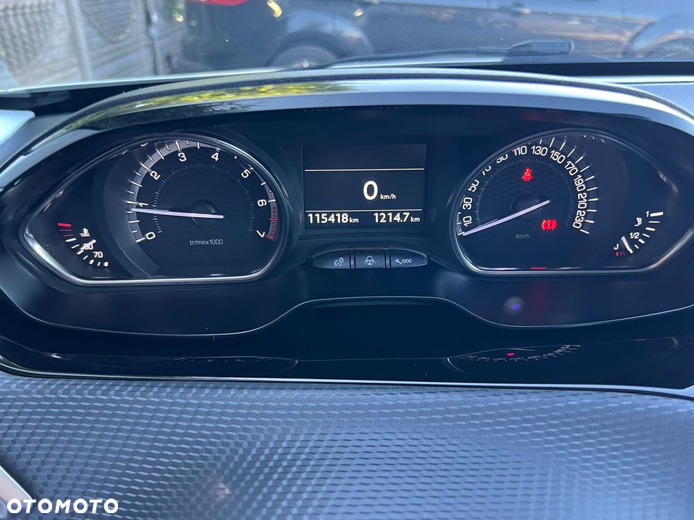 Peugeot 2008 PureTech 110 Stop&Start GT-Line Edition - 22