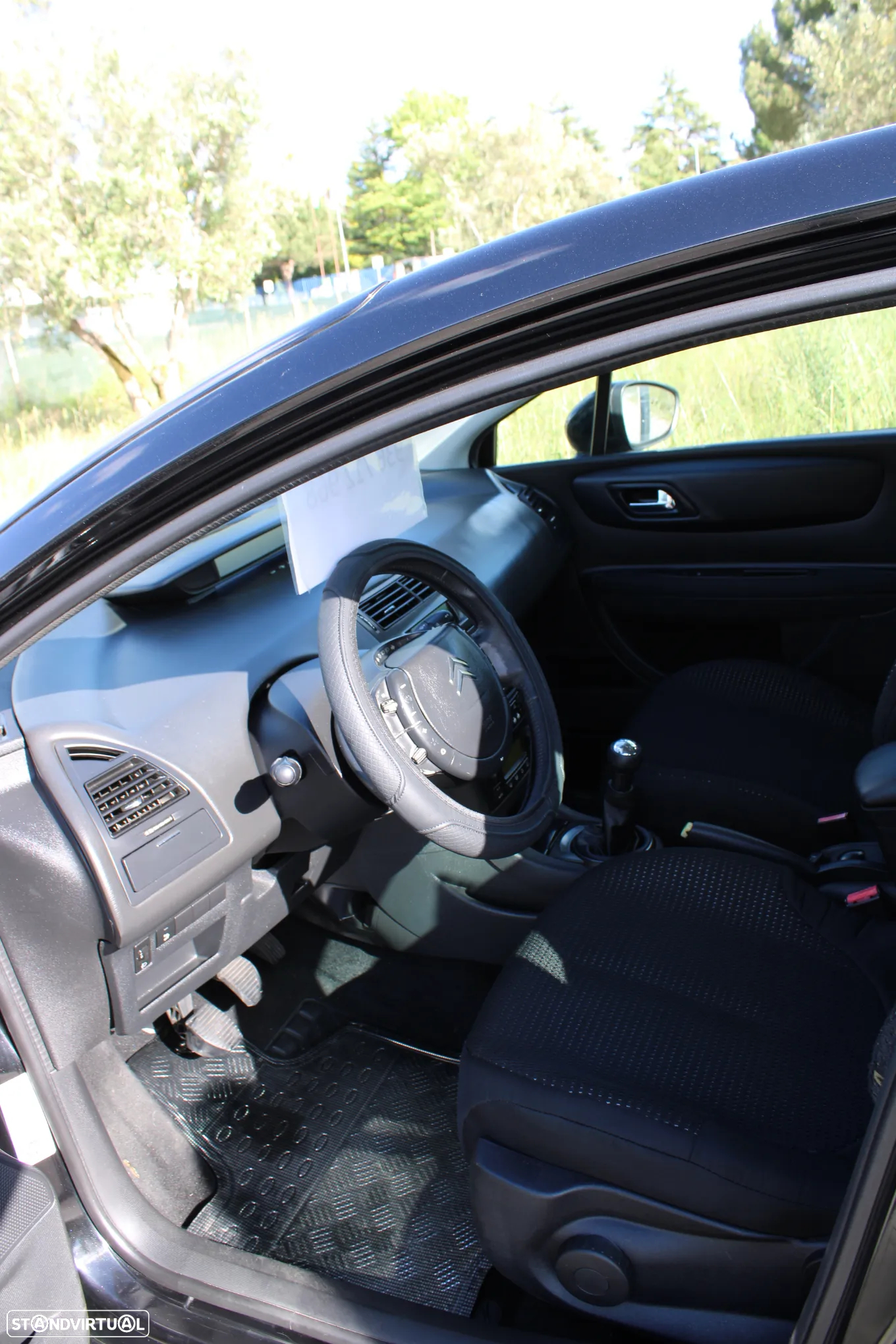 Citroën C4 1.6 HDi Attraction - 4