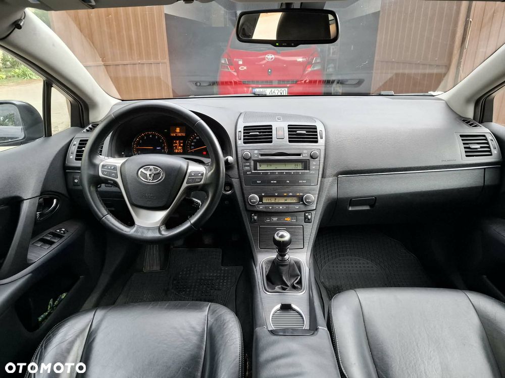 Toyota Avensis 1.8 Business Edition - 9