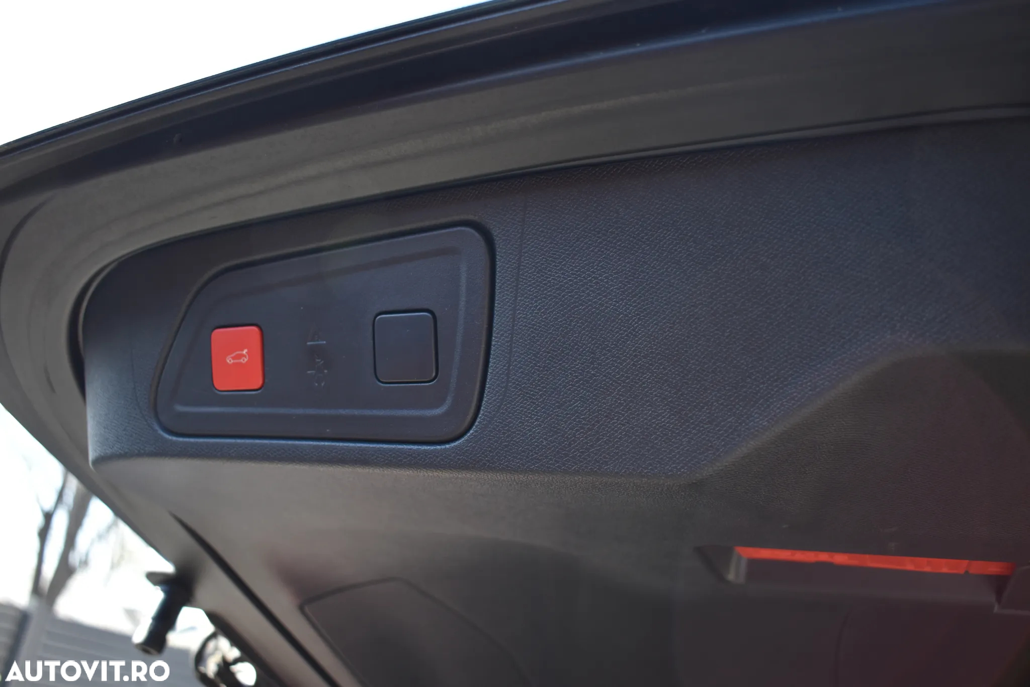Citroën C5 Aircross Hybrid 225 e.EAT8 SHINE PACK - 22