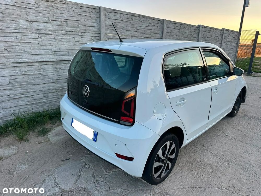Volkswagen up! Active - 31