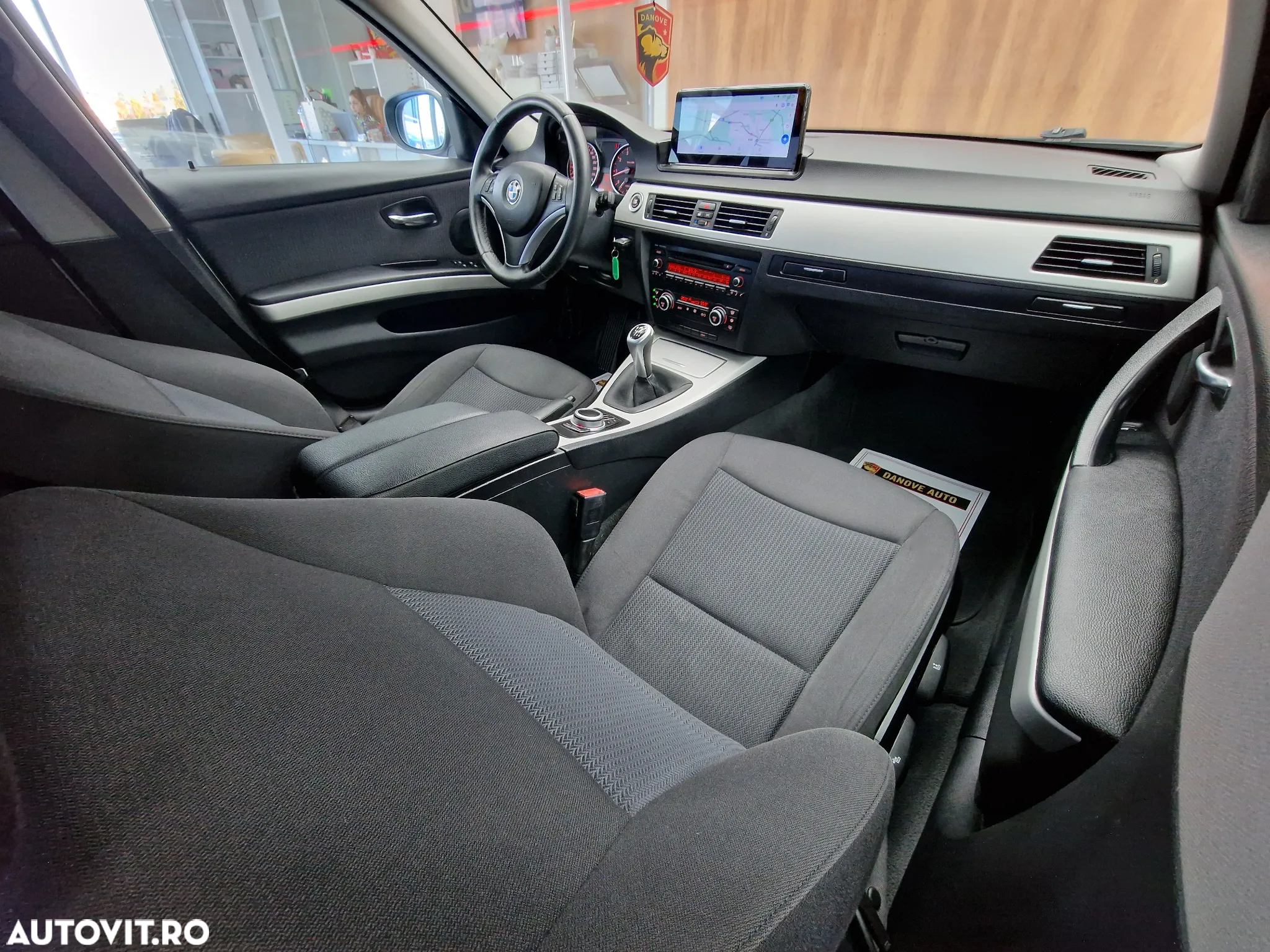 BMW Seria 3 316i - 16