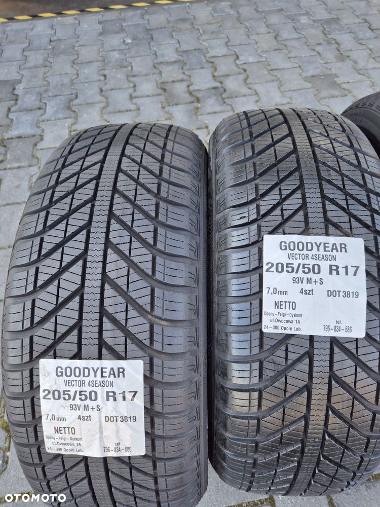 Opony Goodyear 205 50 R17 - 2