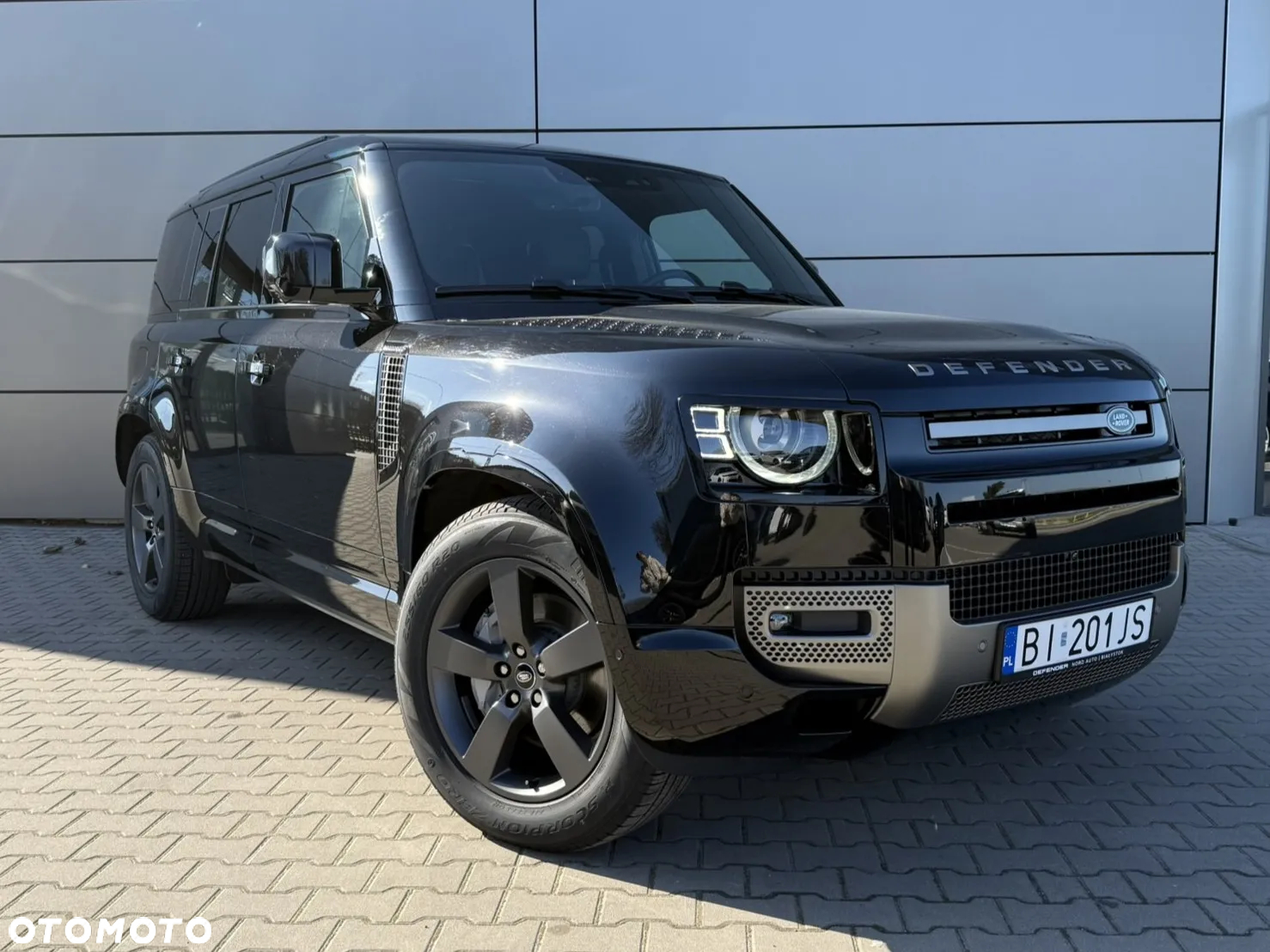 Land Rover Defender 110 2.0 D240 HSE