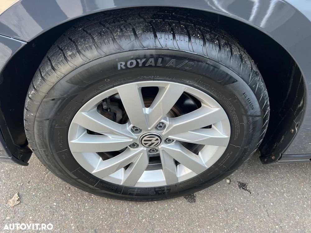 Volkswagen Passat 1.6 TDI Comfortline - 14