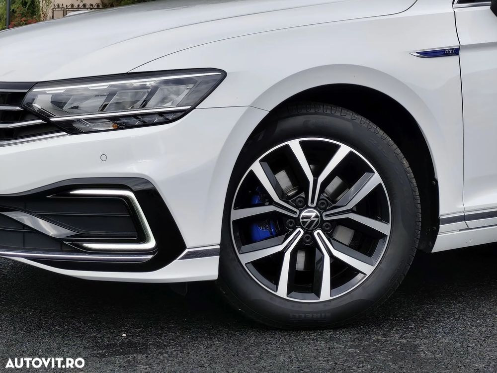 Volkswagen Passat - 35
