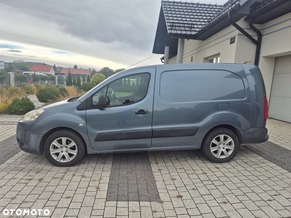 Peugeot Partner 2012 photo 2