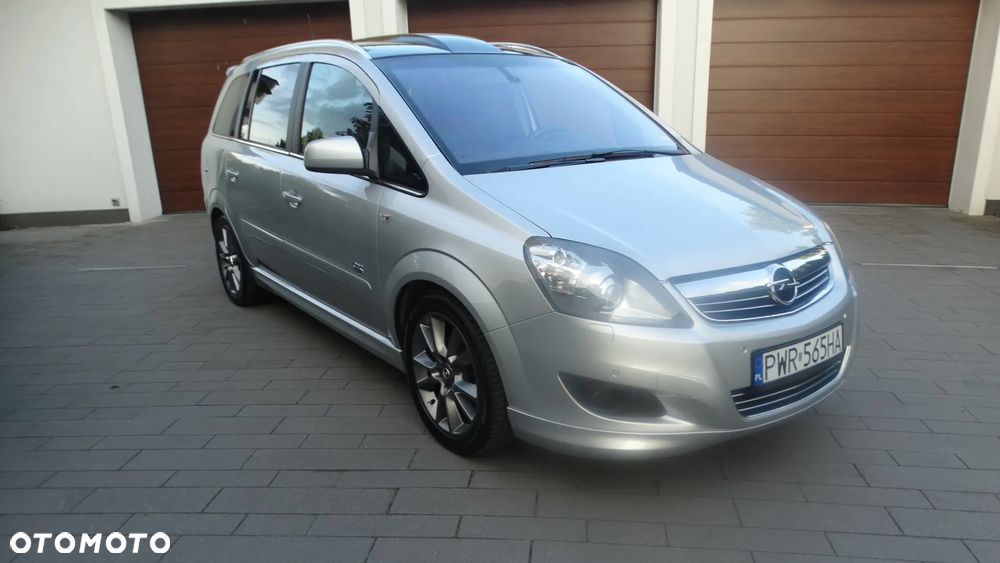 Opel Zafira 1.8 Cosmo - 4