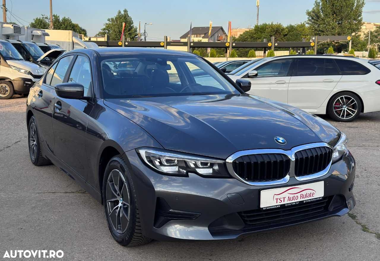 BMW Seria 3 318i AT - 12