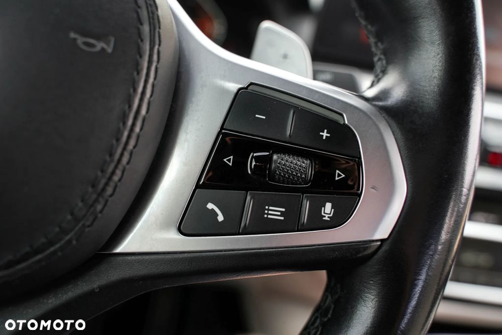 BMW Seria 5 540d xDrive mHEV M Sport sport - 33