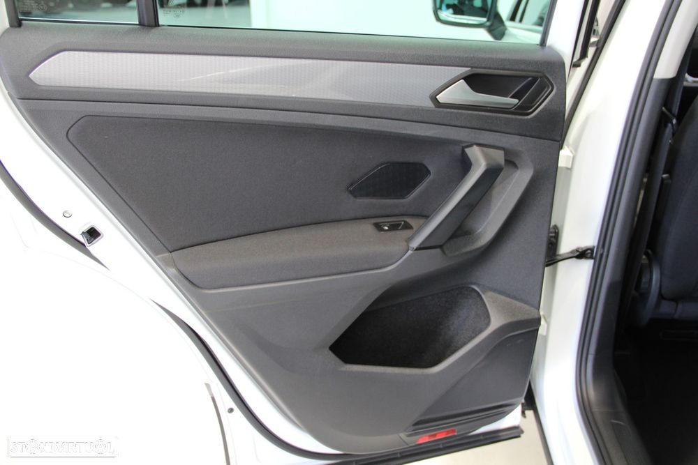 VW Tiguan 2.0 TDI Life DSG - 30