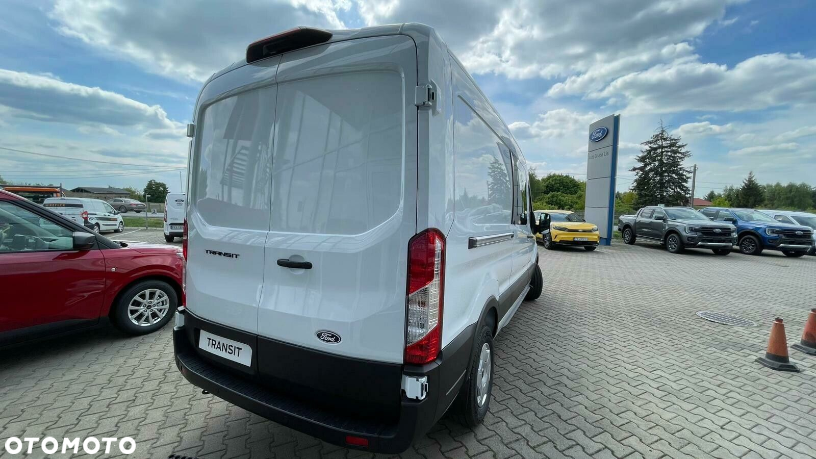 Ford transit Trend - 5