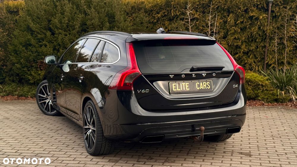 Volvo V60 D4 Geartronic Momentum - 23