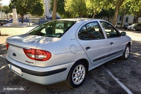 Renault Mégane Classic 1.4 16V RTE AC - 2